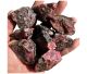 La rhodonite d'Australie se fragmente en morceaux de 2 à 5 centimètres. Ventes au kilogramme.