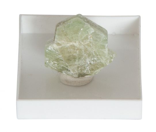 14-chrysoberyl-28-x-28-cm_2.jpg