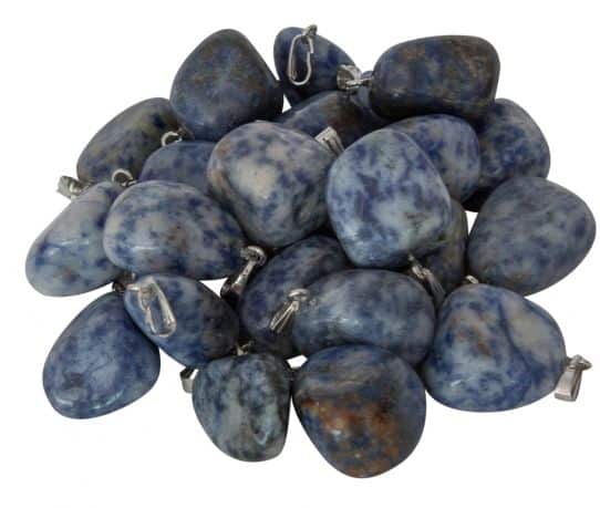 lapis-lazuli-bluespot-geboorde-hangers-uit-chili-e_1.jpg