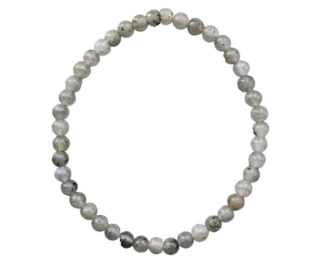 Armband mit 4 mm Labradoritkugel aus Madagaskar.