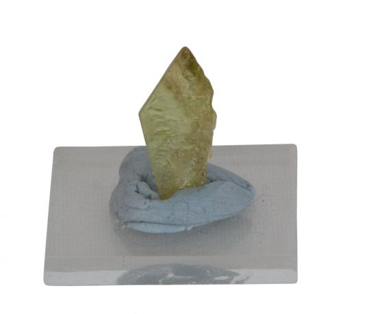 titanite-1-van-1_2.jpg