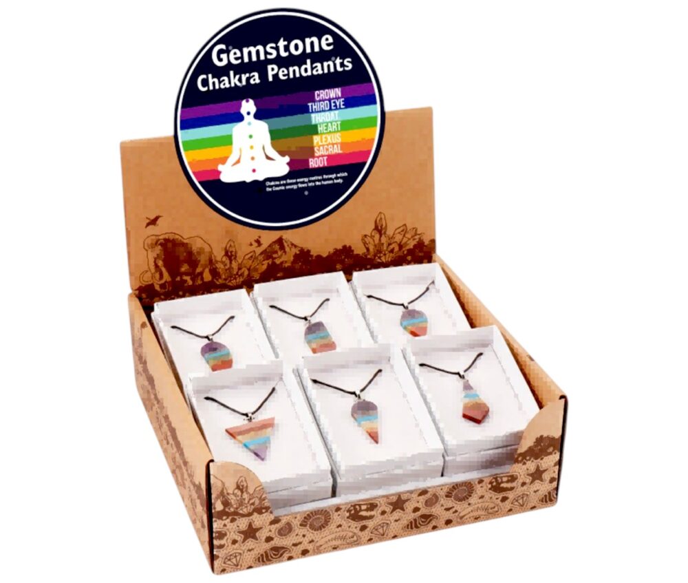 Gemstone Chakra Pendants display – luxe toonbankdisplay met 12 vrije vorm chakra hangers.