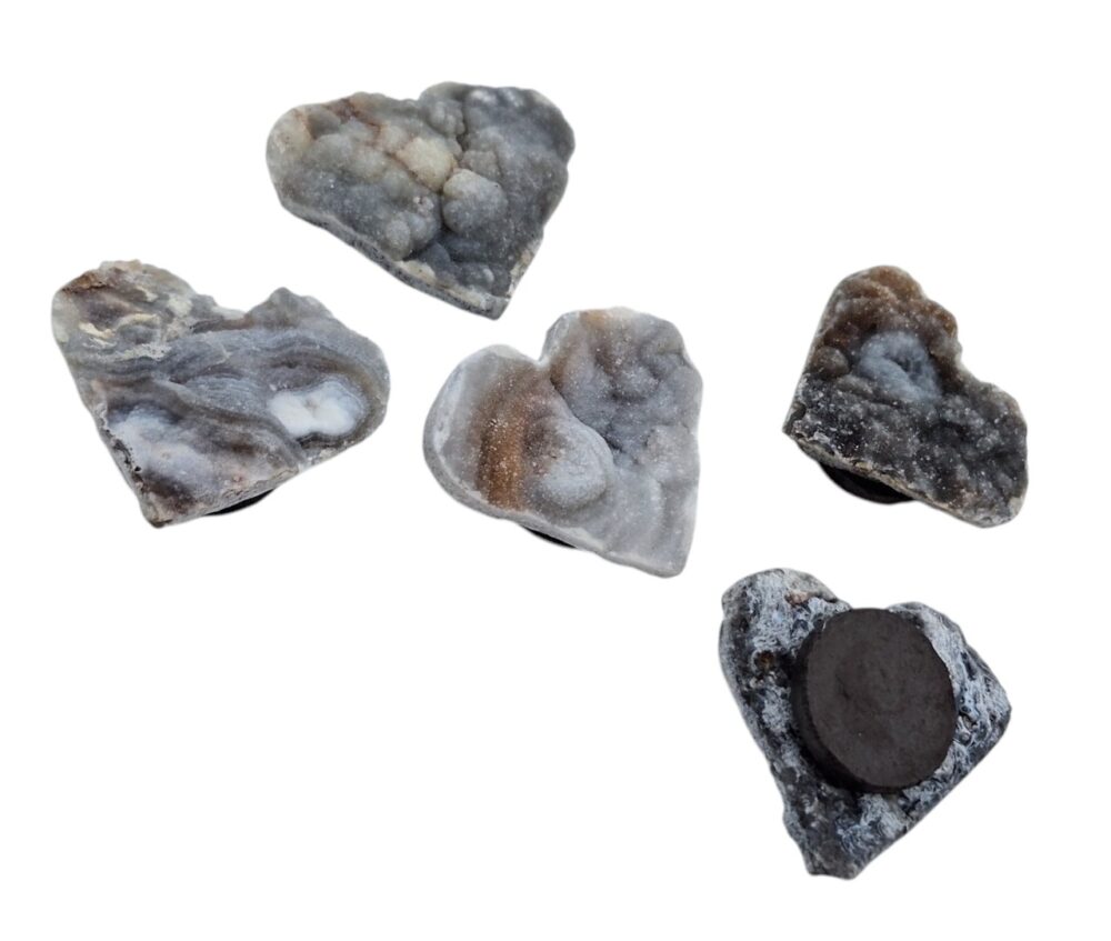 Kühlschrankmagnete aus 100% natürlichem Chalcedon, Modell: Herz – Brasilien.