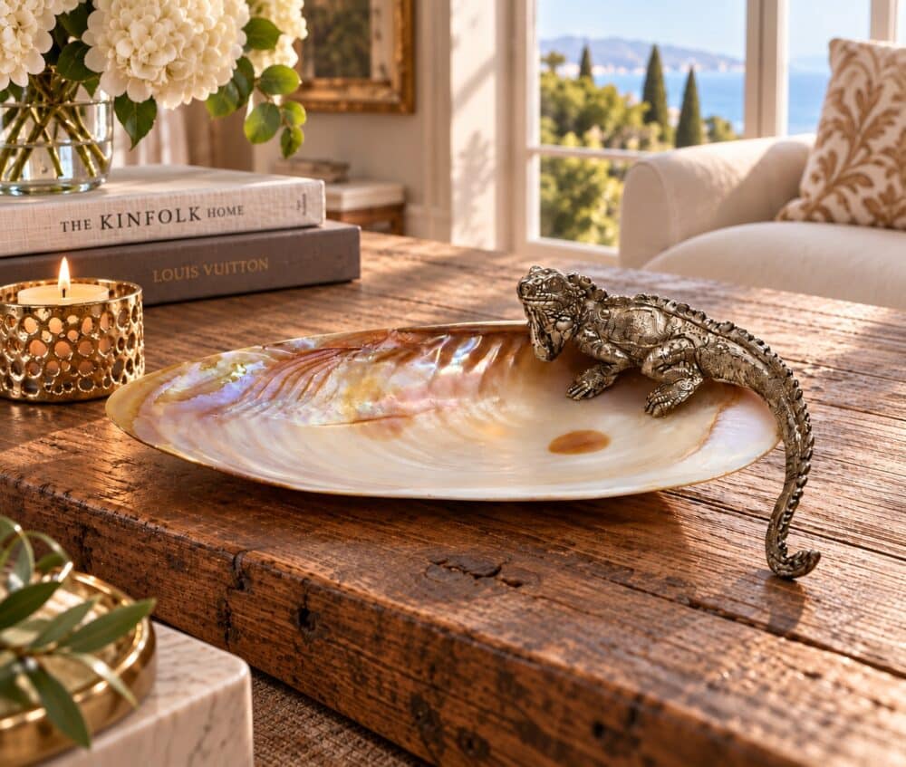 Coquillage du Mississippi avec iguane – bol artisanal de Chypre.